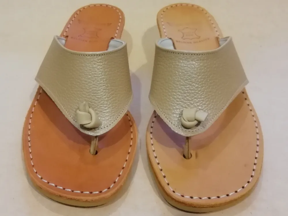 8103 F36 Grainé perlato Piedra