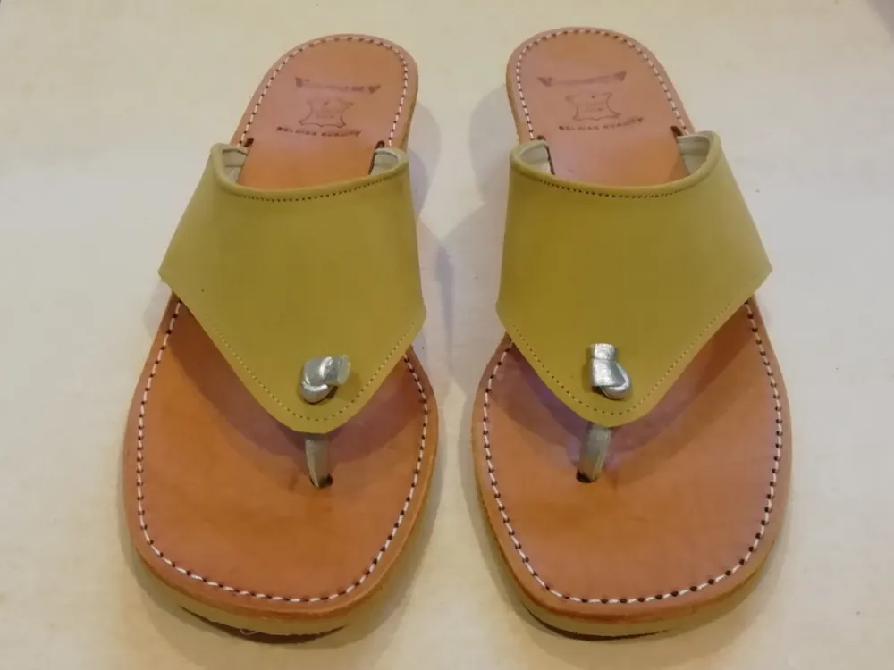 8103 F42 Nubuck Golden