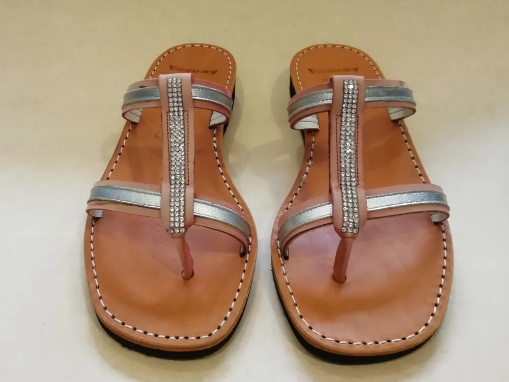 8311 F 39 Nubuck Rood