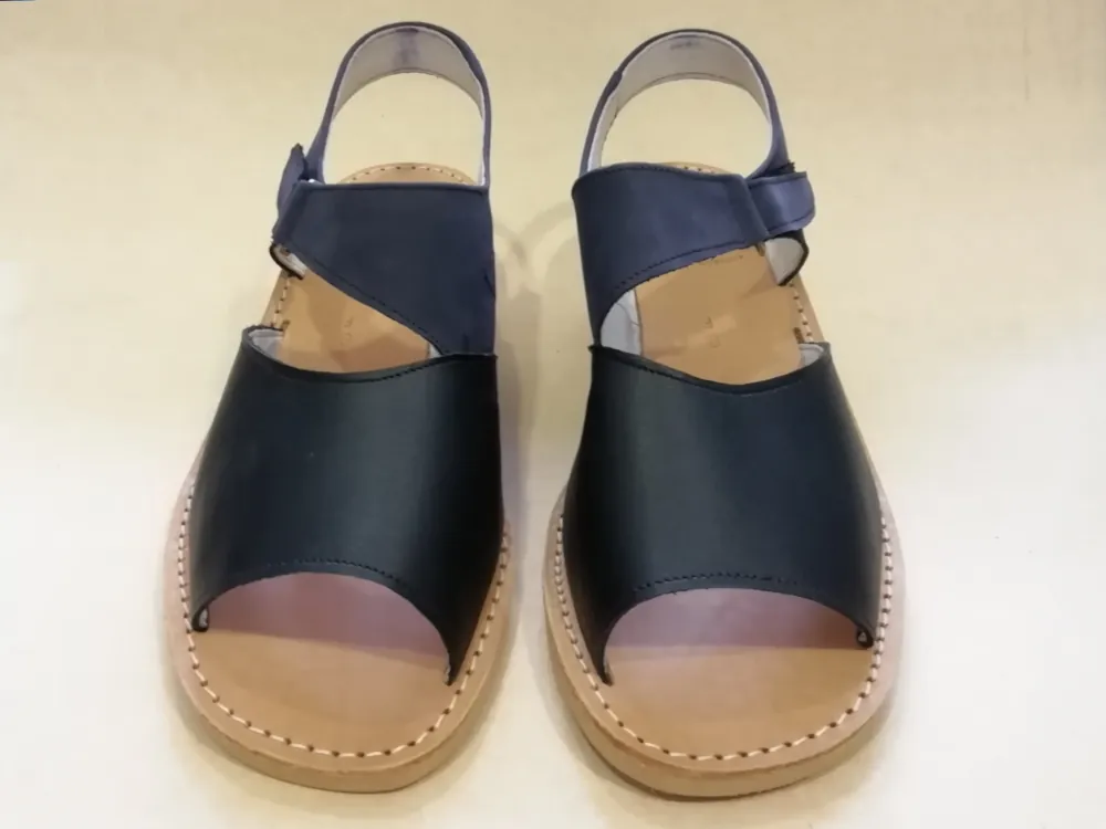 81503 F 40 Ciervo Marine - Nubuck Blauw