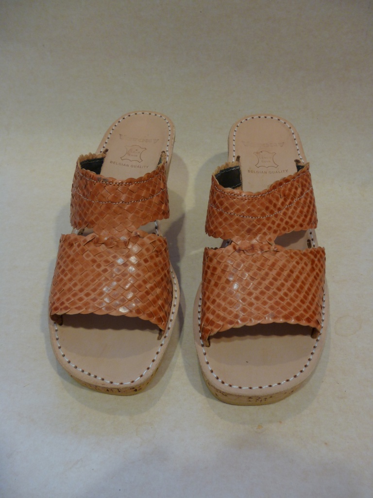 M04 F 39 Tressé Oranje bruin