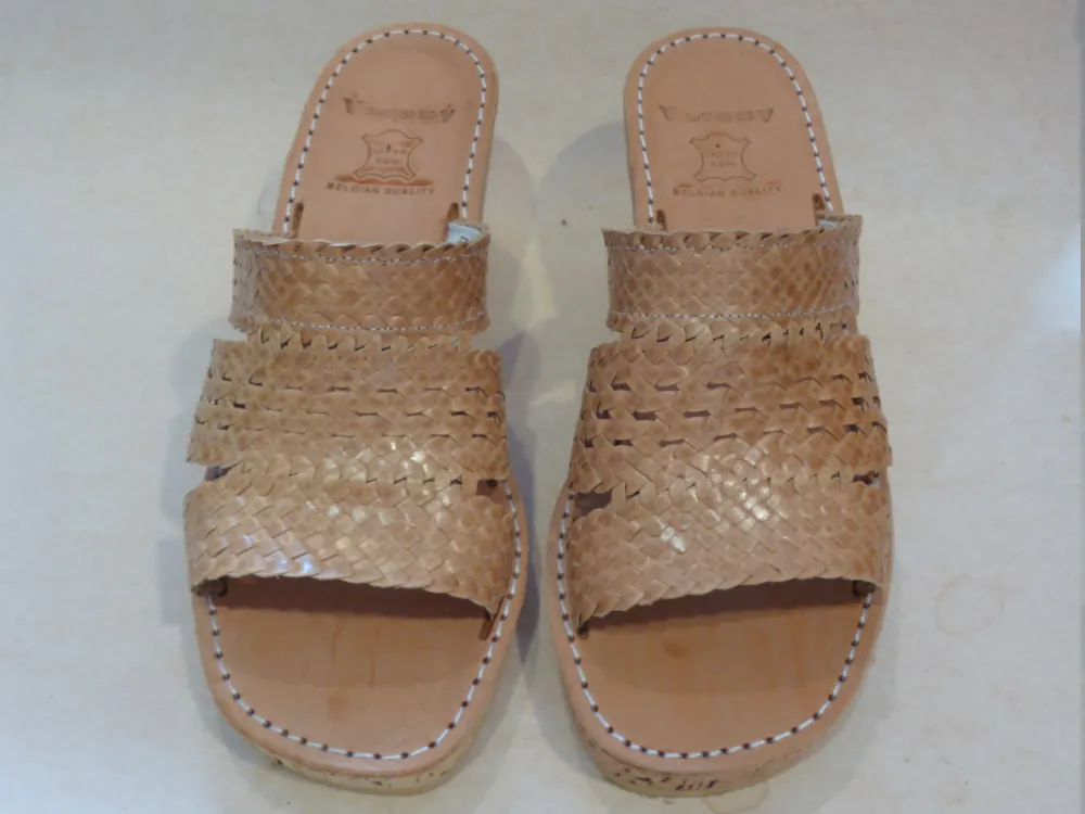 M03 F 38 Tressé Beige