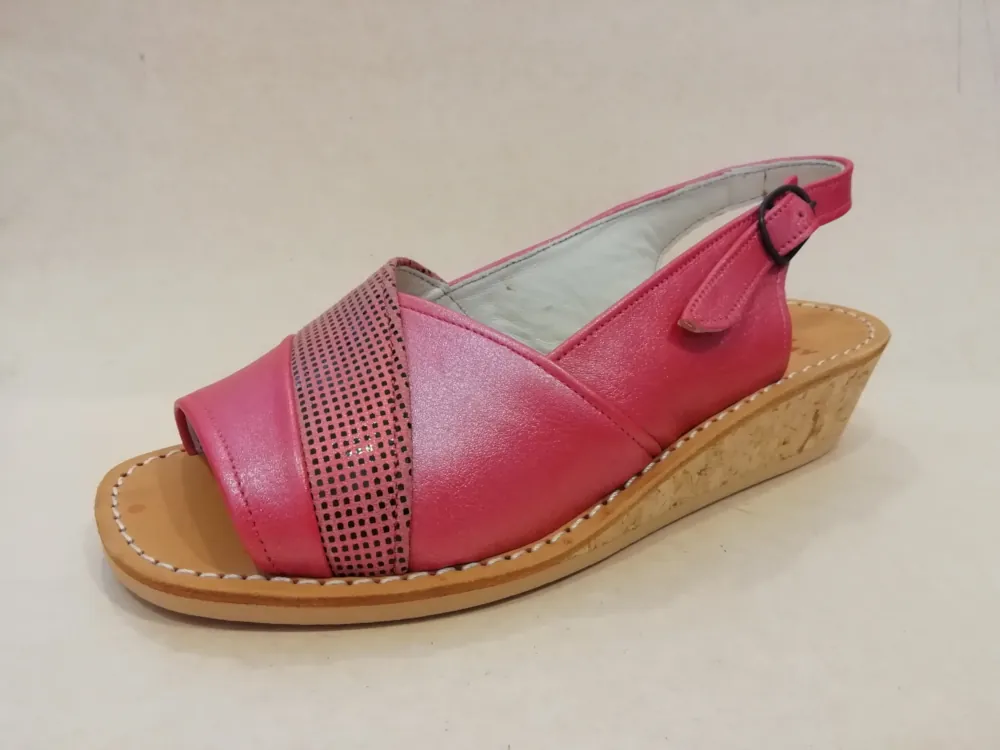90403 G 36 Perlato Rood - Point Rood