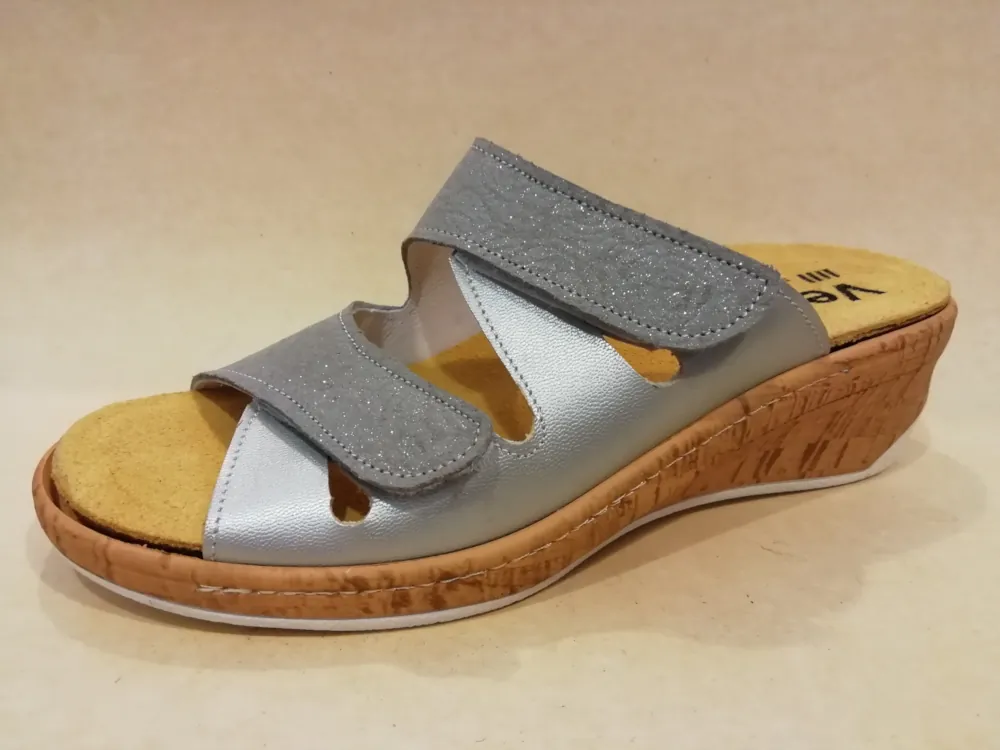 OL023-44 F 36 Perlato Zilvergrijs - Blume Grigio