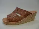 M04 F 38 Tressé Camel