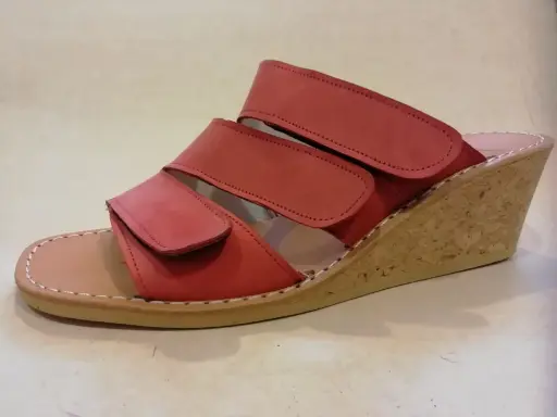 93905 F 40 Nubuck Rood