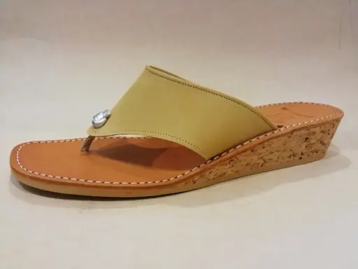 8103 F42 Nubuck Golden