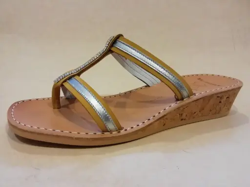 8313 F 39 Nubuck Golden