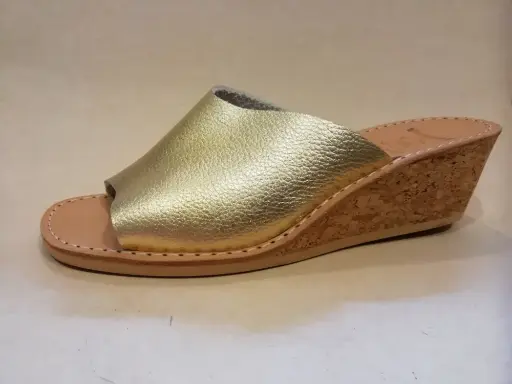 204 F 40 ML Goud