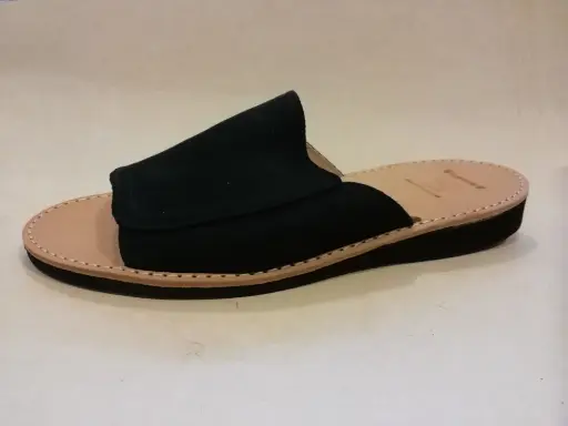 HM001 F 46 Madras Nubuck Zwart