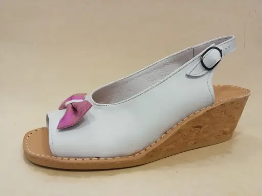 83104+ F 38 Ciervo Wit - Parma Fuchsia