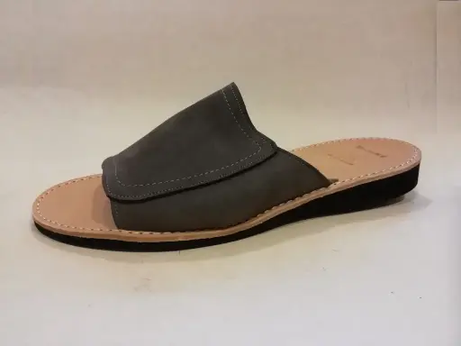 HM001 F 47 Madras Nubuck Grijs