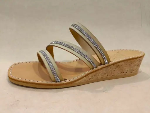 9313 E 38 Nubuck Golden