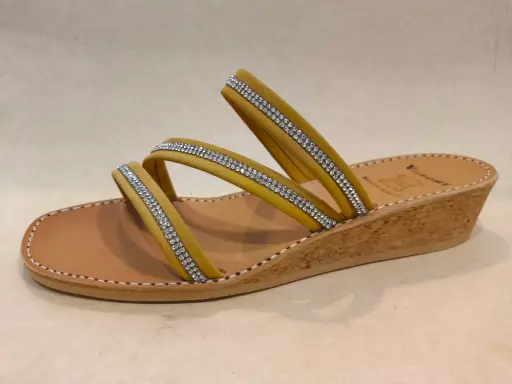 9313 E 41 Nubuck Golden