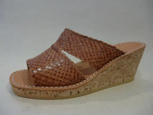M04 F 38 Tressé Camel